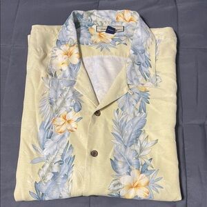 Tommy Bahama button down. Size XXL